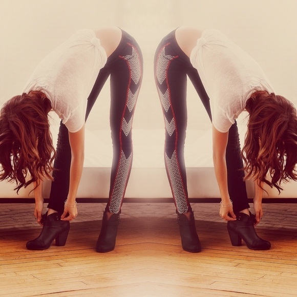 Rag&Bone Raja Black Red White Boho Celebrity Blogger Embroidered Jeans 24 - Picture 4 of 8